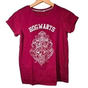 2/$10 Hogwarts T-Shirt | Unlabeled